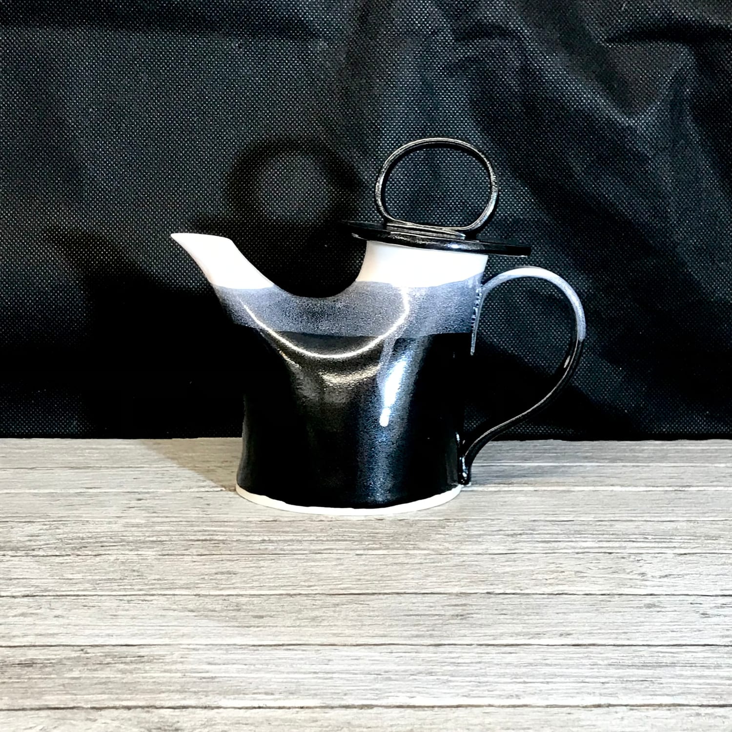 Richard Pomeroy, Small Tea Pot, 2022