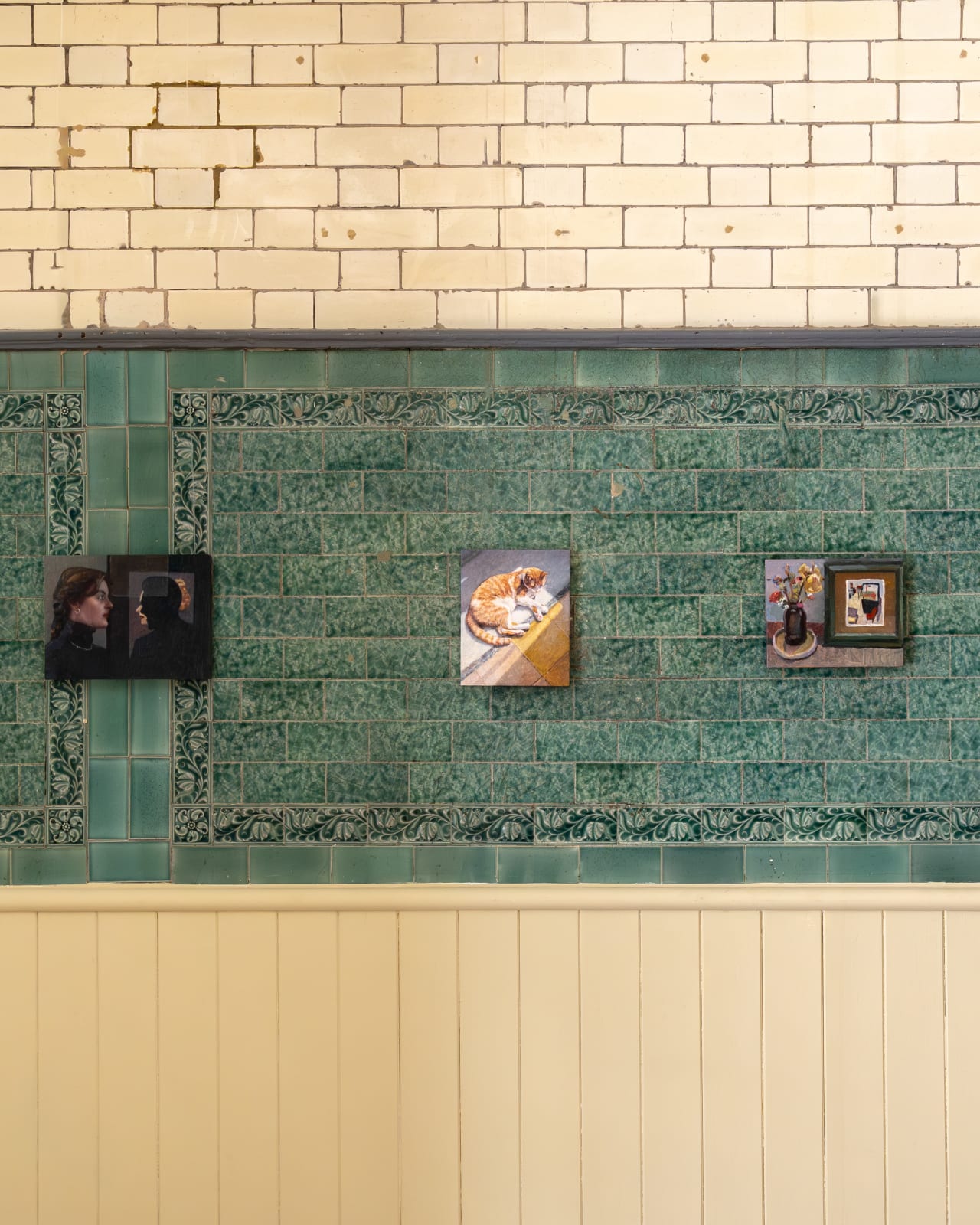 Anna Calleja, Straight dark bar, 2025