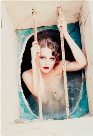 Ellen Von Unwerth, Fraulein cover, Rouilly le bas, 2002