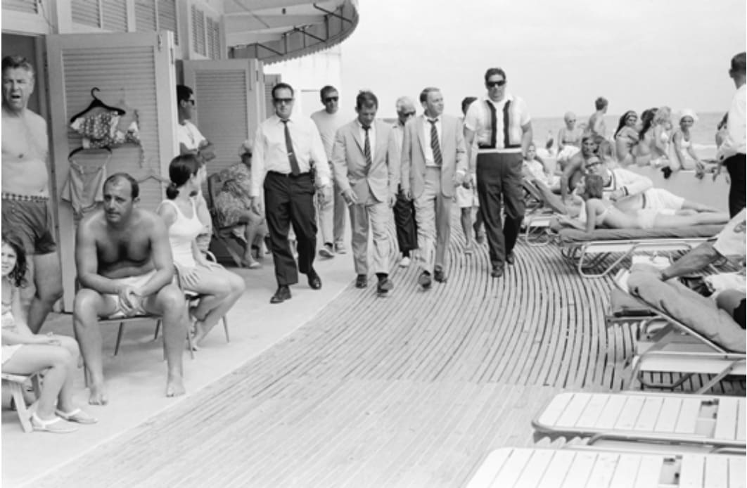 Terry O'Neill, Frank Sinatra Boardwalk View II, 1968