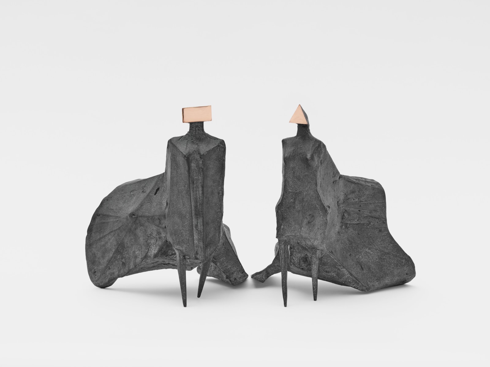 Lynn Chadwick, Walking Cloaked Figures I (2), 1978