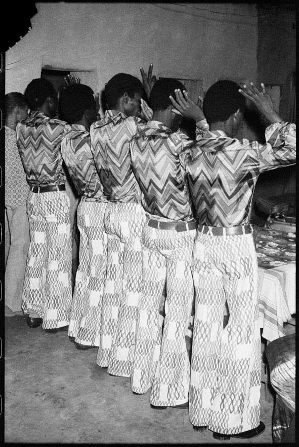 Malick Sidibé, Les très bons amis en même tenue, 1972