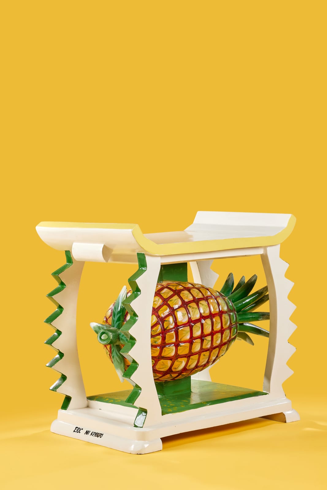 Eric Kpakpo, Sans titre (Ananas), 2024
