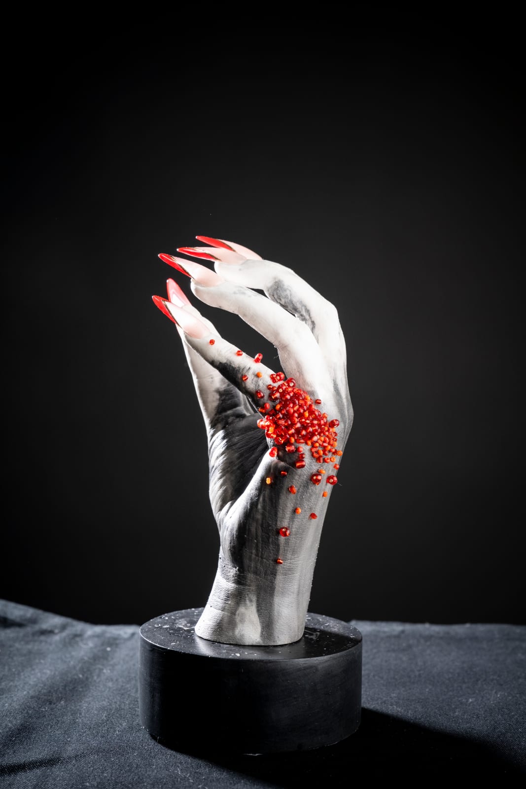 Makiko Harris, Red Hand, 2024