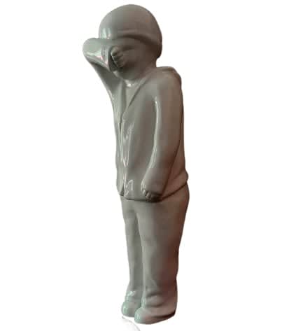 Sofía Crimen, "Niño en la pared miniatura", 2023