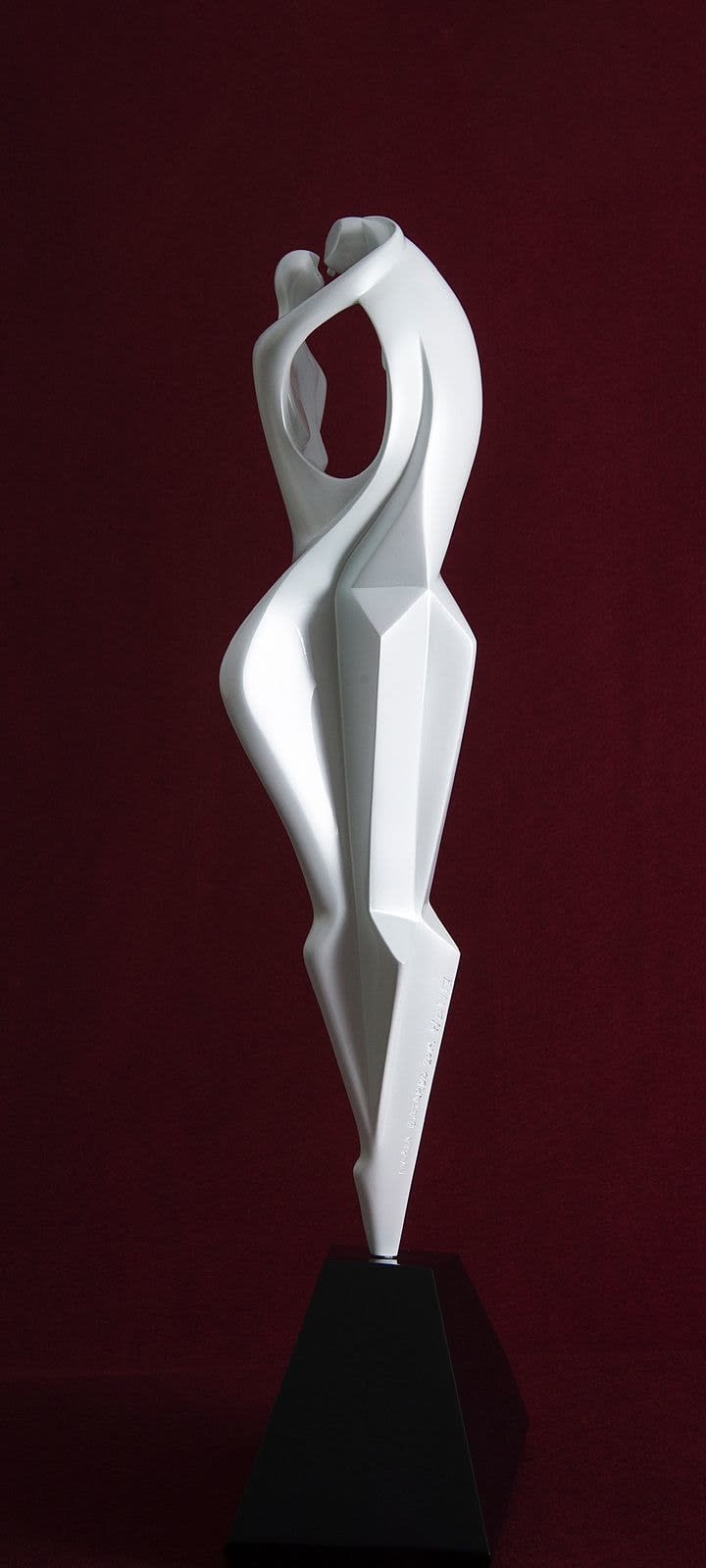 Maria Bayardo, Il Bacio, 2023