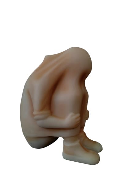 Sofía Crimen, "Niño en cueva miniatura", 2023
