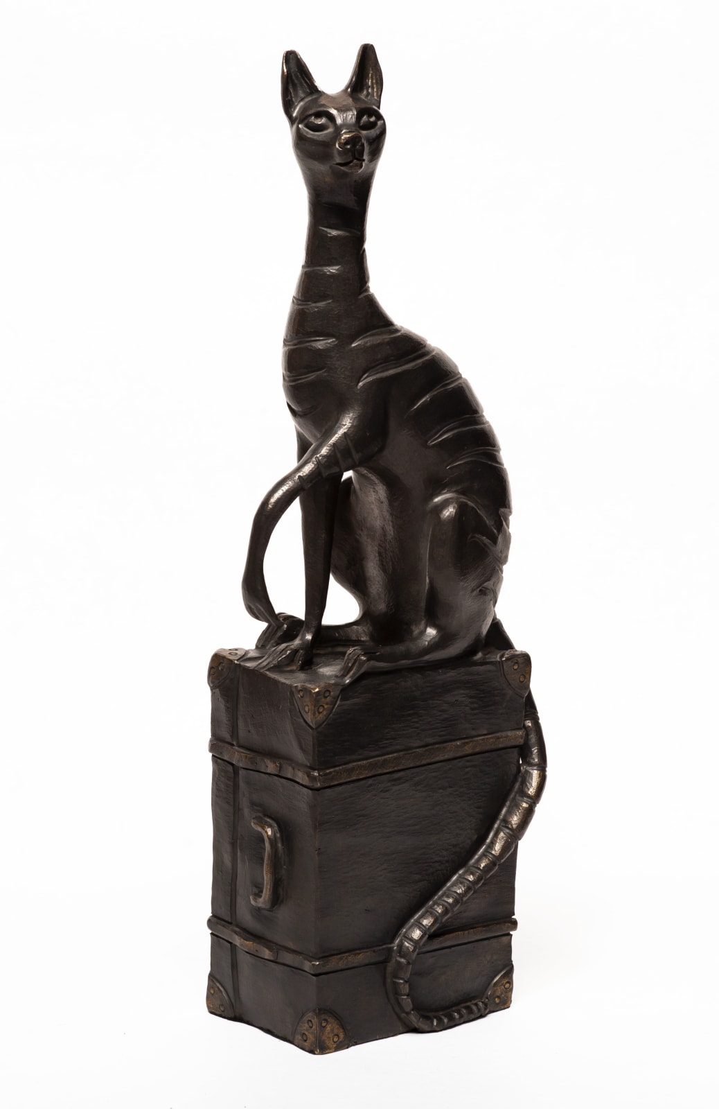 Alejandro Velasco, "Gato viajero chico" (pátina negra), 2020