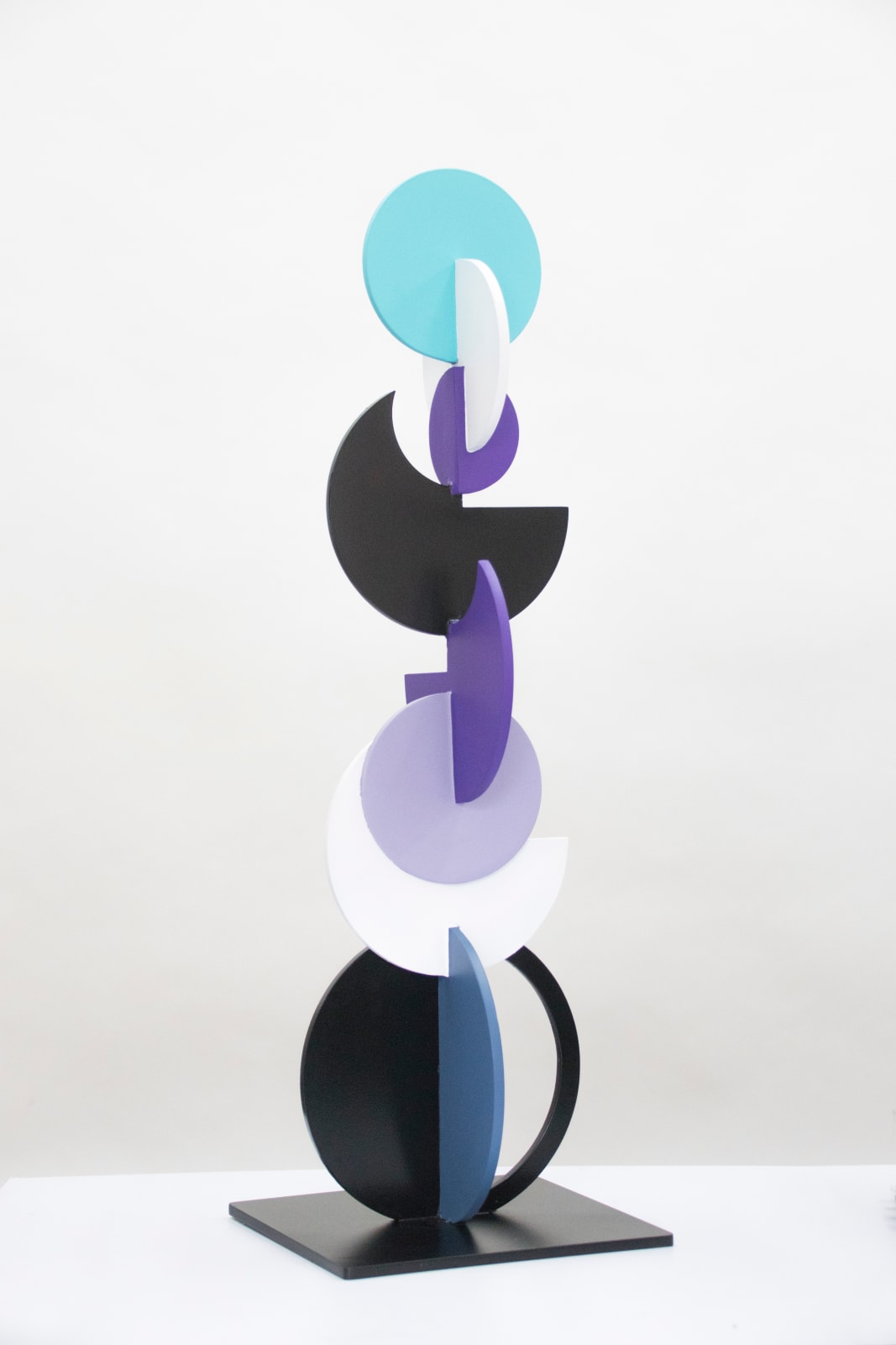 Alejandro Fournier, “Luz, piel del tiempo” (azul), 2023