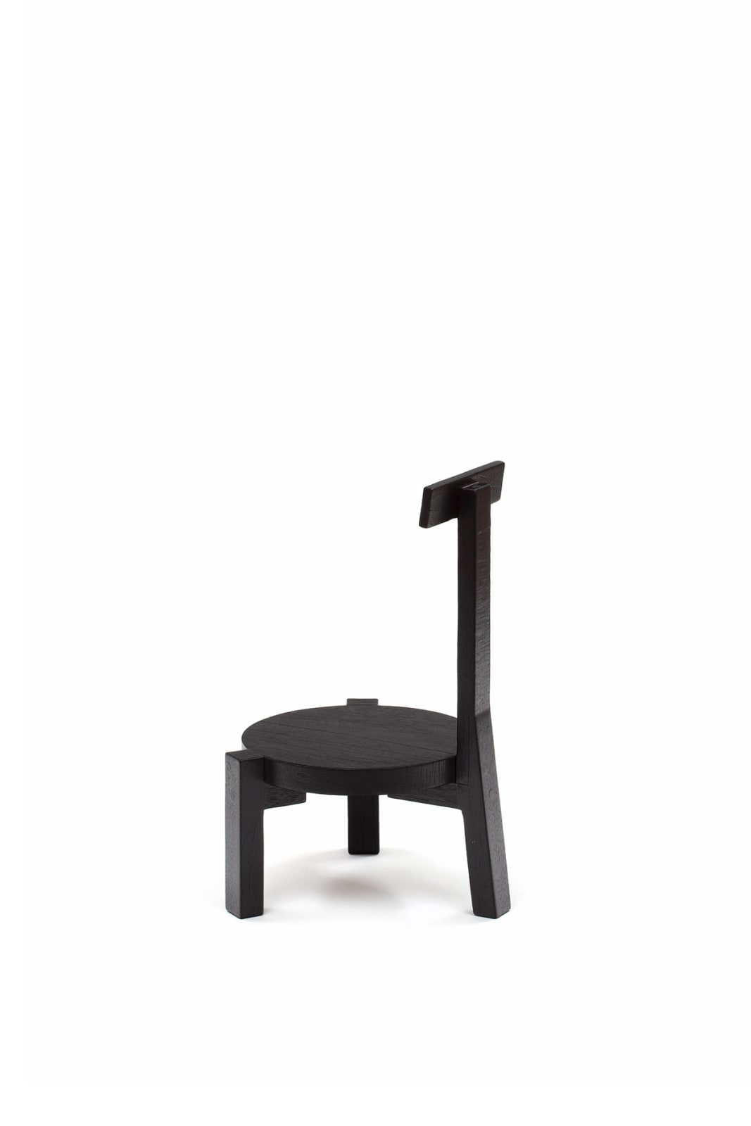 Lina Bo Bardi, Marcelo Ferraz e Marcelo Suzuki, Bordadeira Girafa Carbonizada, 1986 / 2021