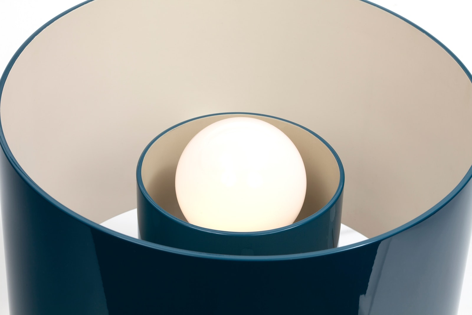 Lunar Objetos - André Vainer, Luminária Mercedinha