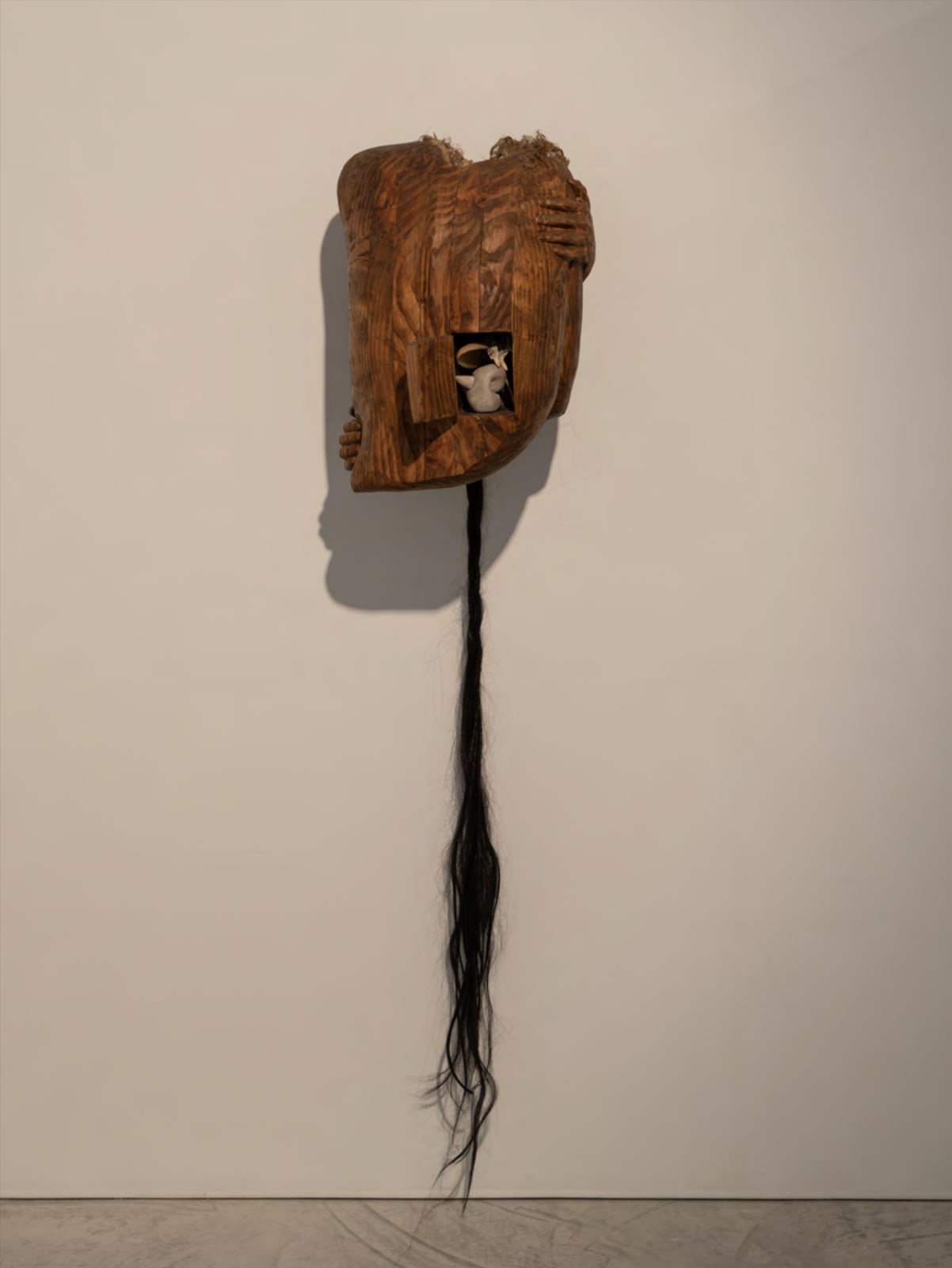 Catalina Ouyang, reliquary corpus (lash of hope), 2021
