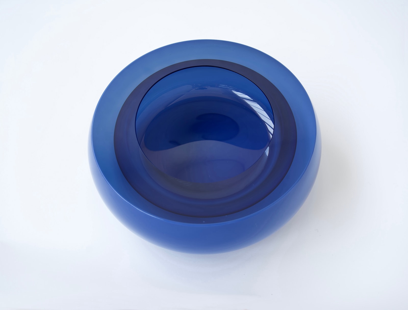 Tora Urup, Lapis Blue. Opaque and Transparent, 2021