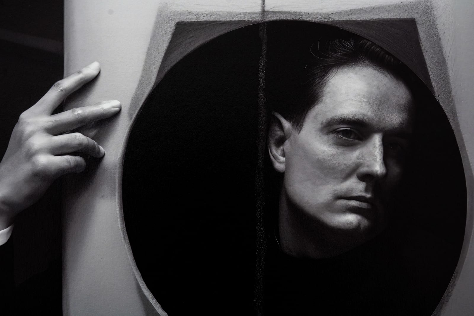 Boris Eldagsen, The Finger, 2023