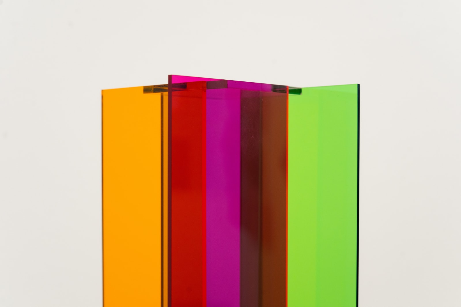 Carlos Cruz-Diez, Transchromie a 4 elementos, 2010
