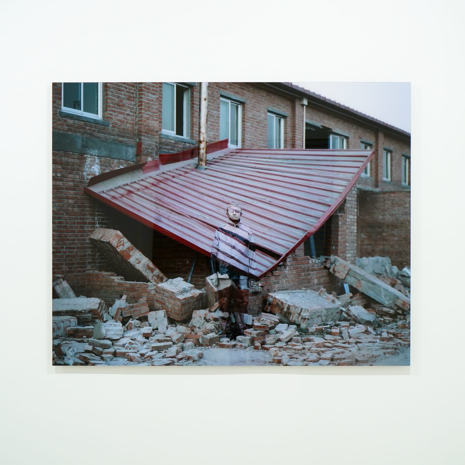 Liu Bolin, Hiding in the City 2, 2006