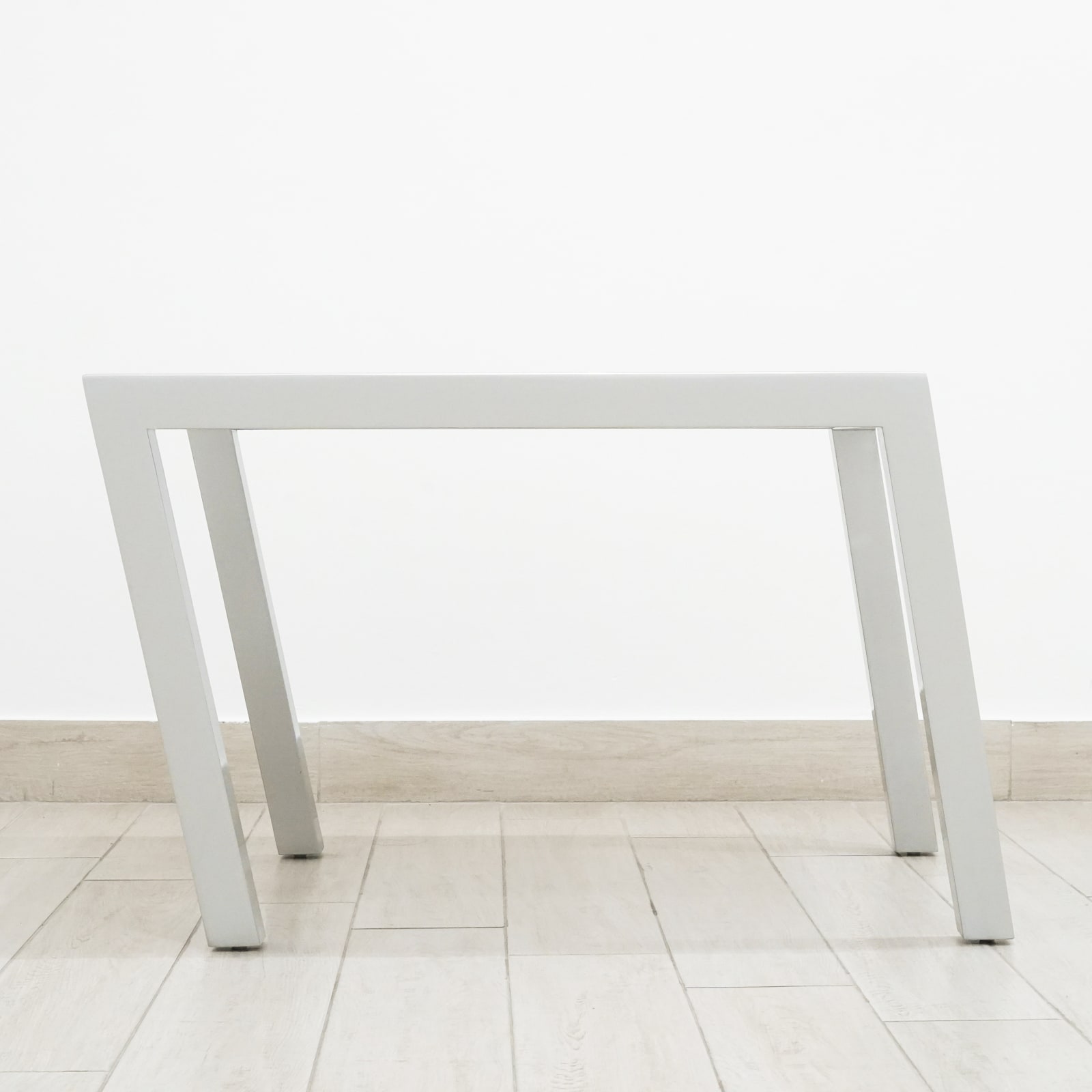 Rafael Barrios, Mesa/Table MP08 (Plata), 2017