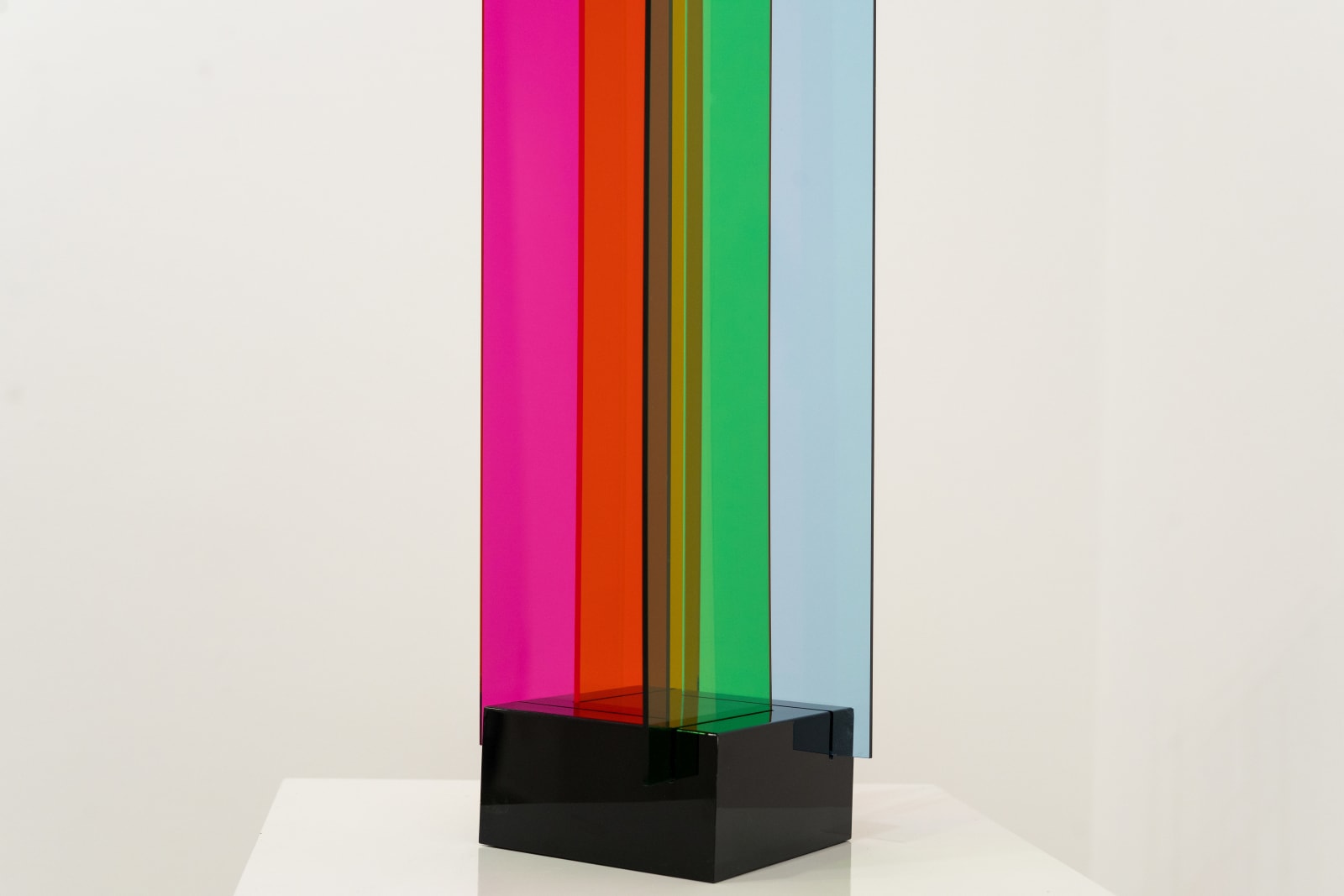 Carlos Cruz-Diez, Transchromie a 4 elementos, 2010