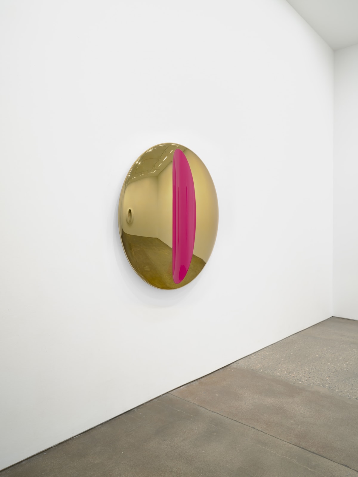 Mark Eisen, Gold disc with concave fuchsia ellipse, 2022