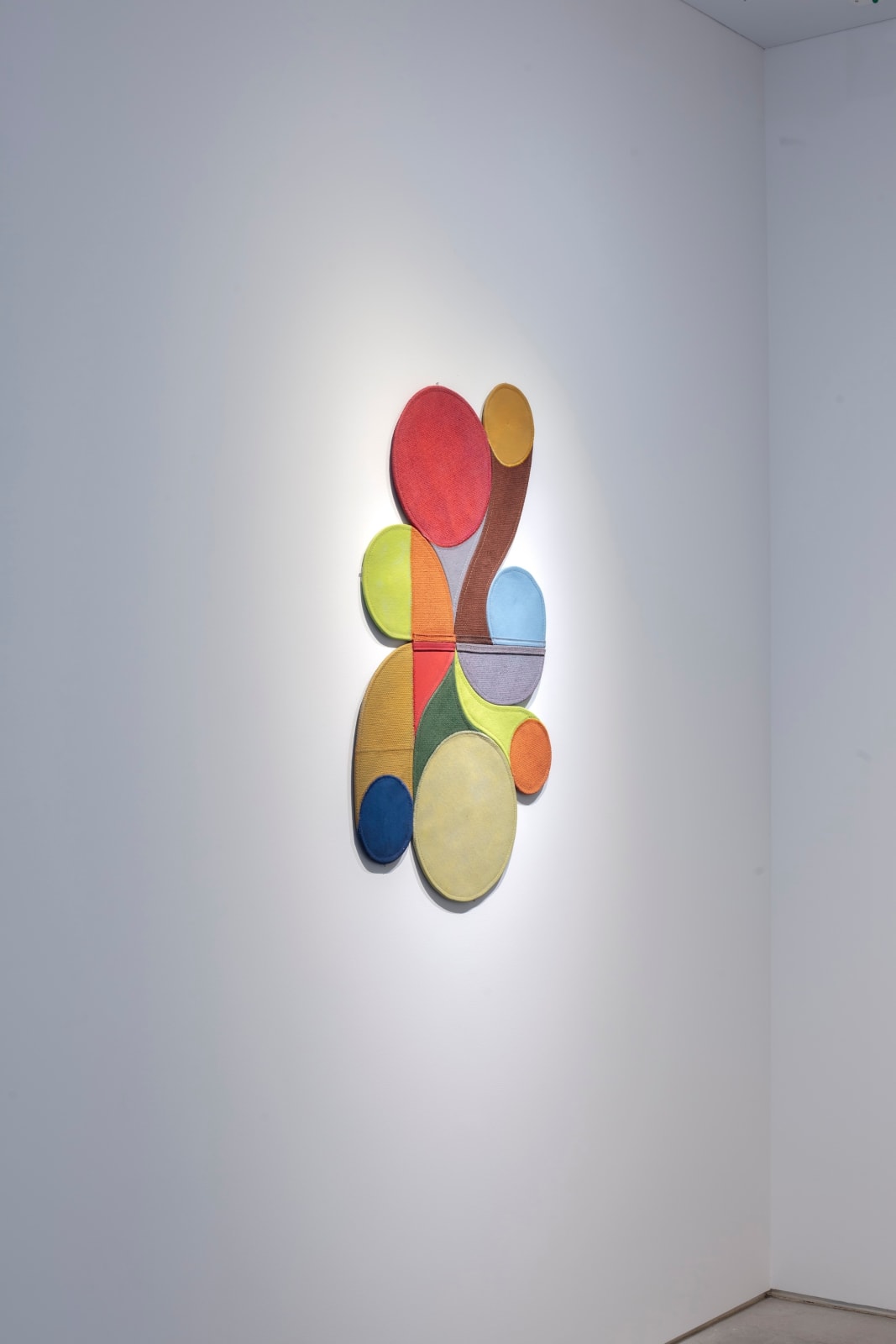 Zuriel Waters, Lief, 2024