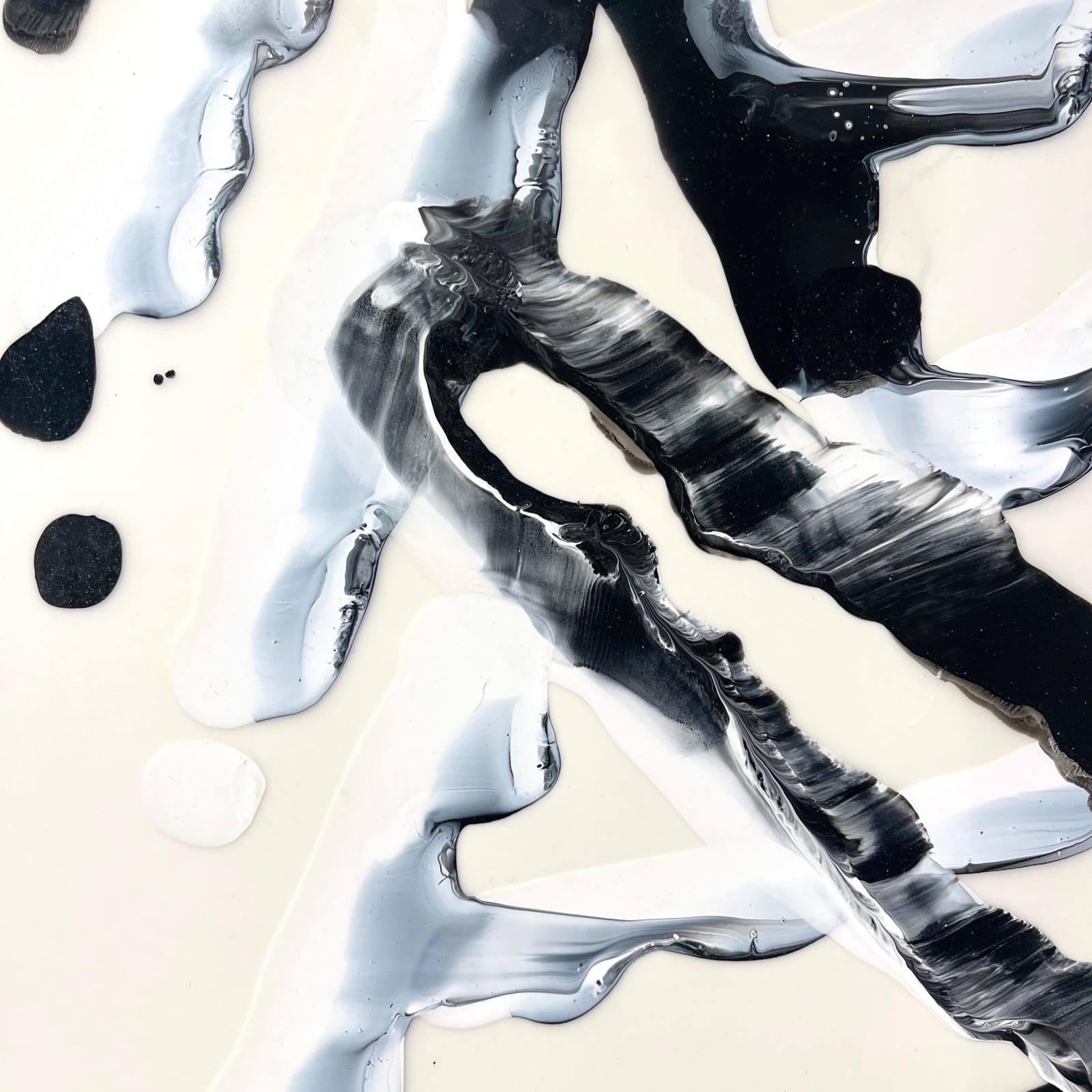 Gudrun Mertes-Frady, Moves in Black + White 3, 2021