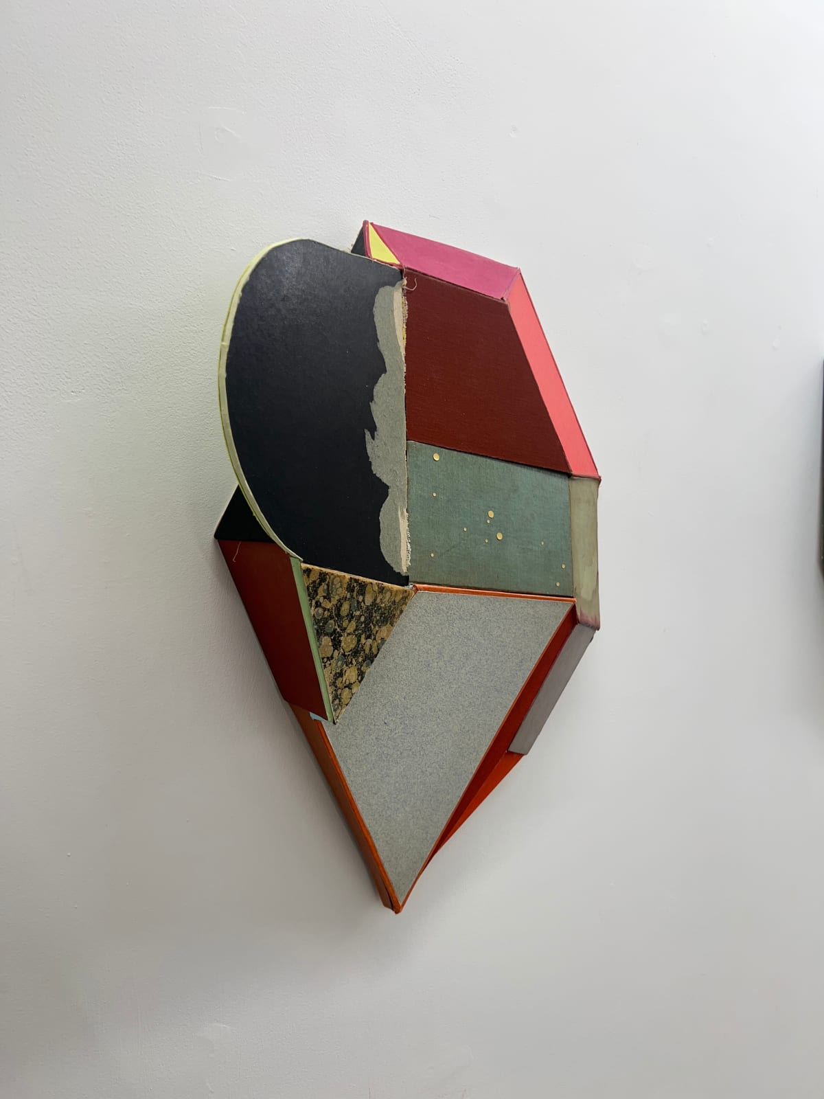 Conny Goelz Schmitt, Dust in The Wind, 2025