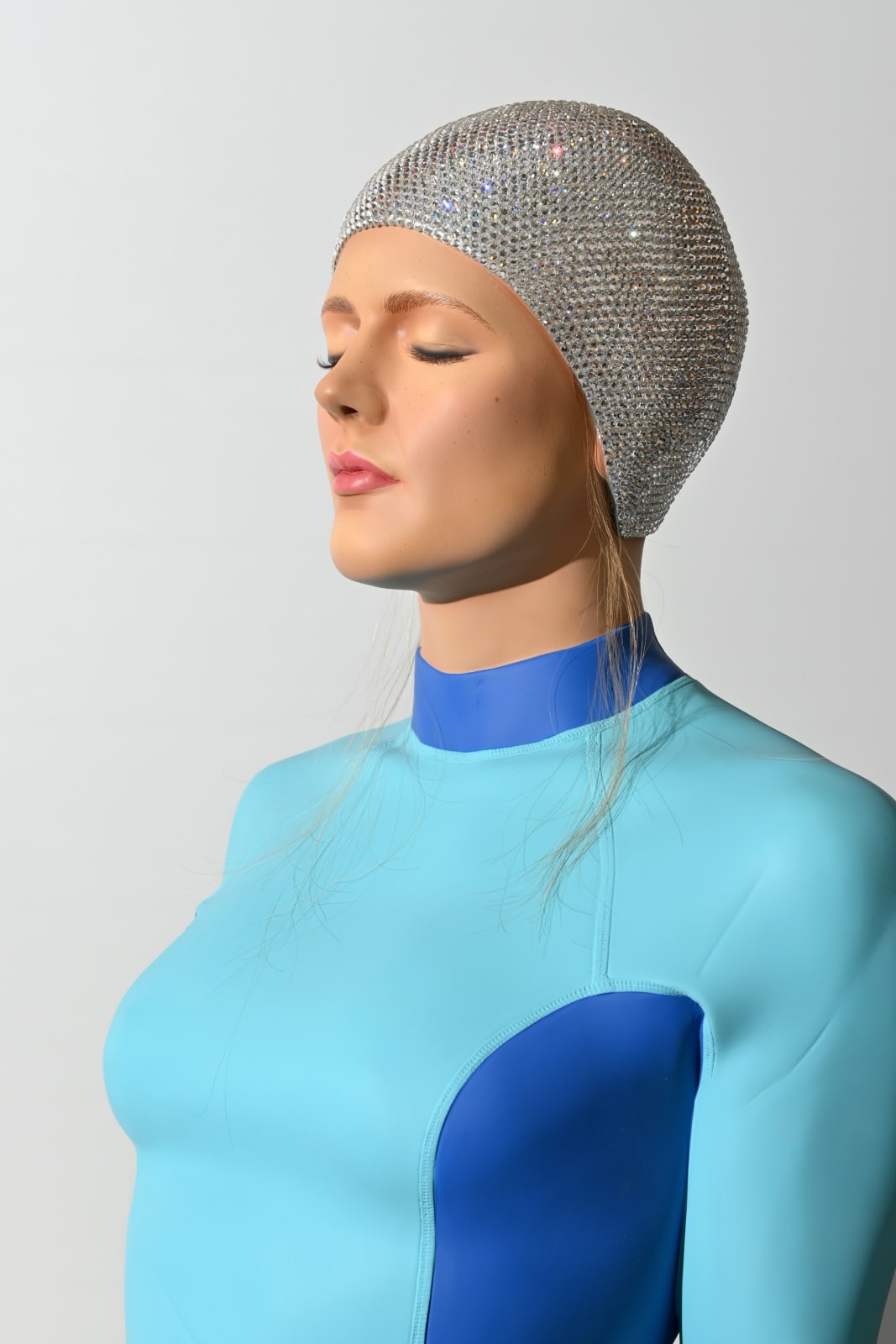 Carole A. Feuerman, Bibi on the Ball, 2023