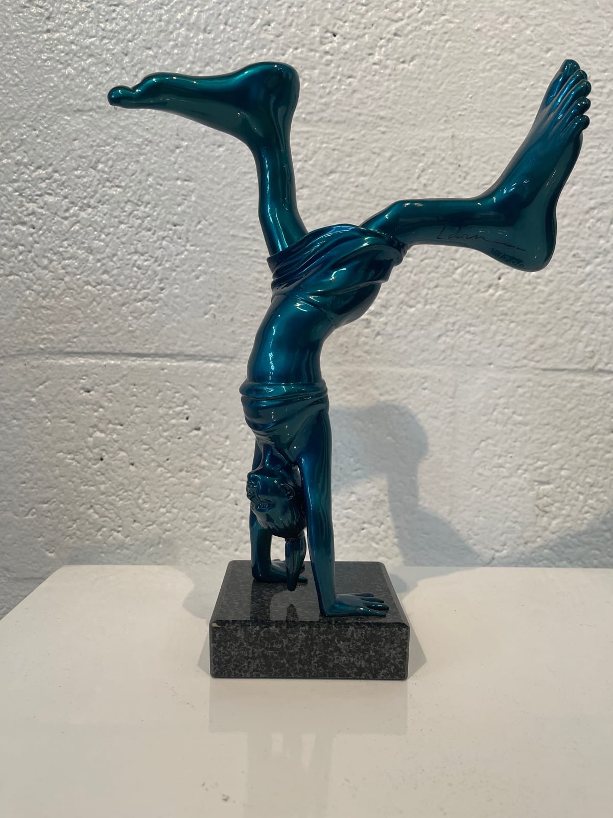 Idan Zareski, La Nena 13/200 (Blue), 2022