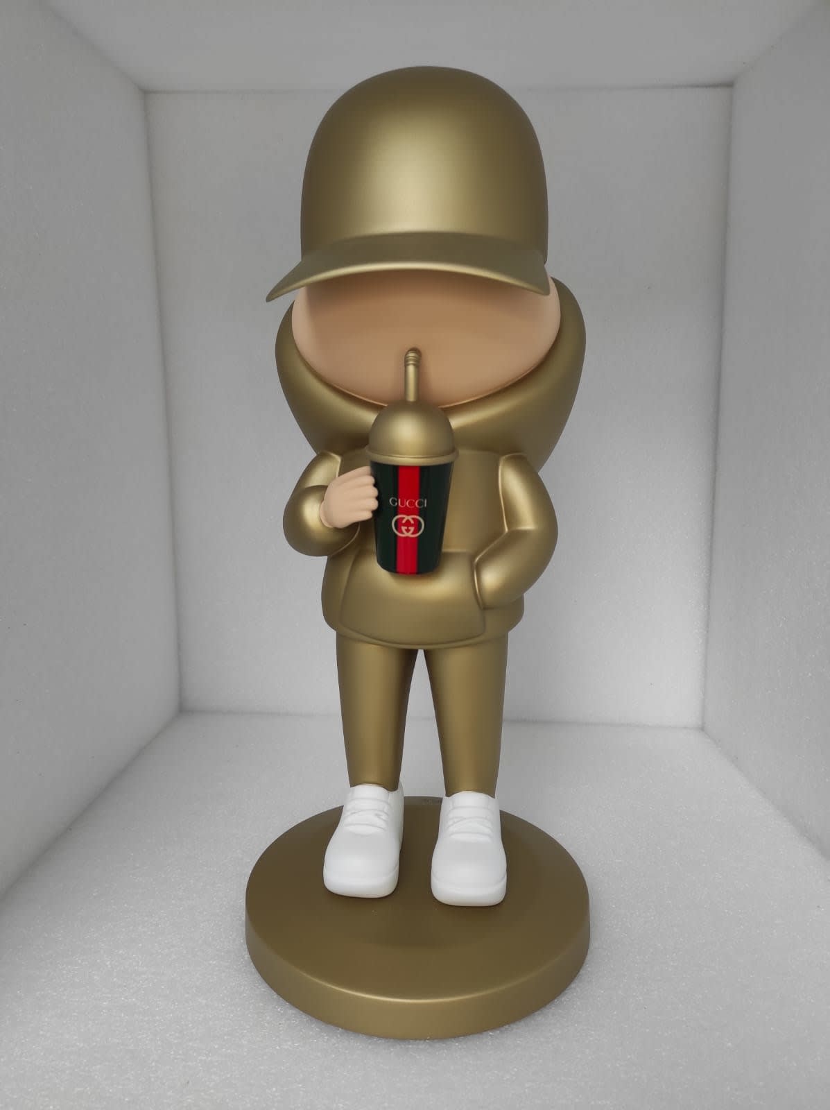 Leo et Steph, Kidcup Gucci Sculpture, 2023