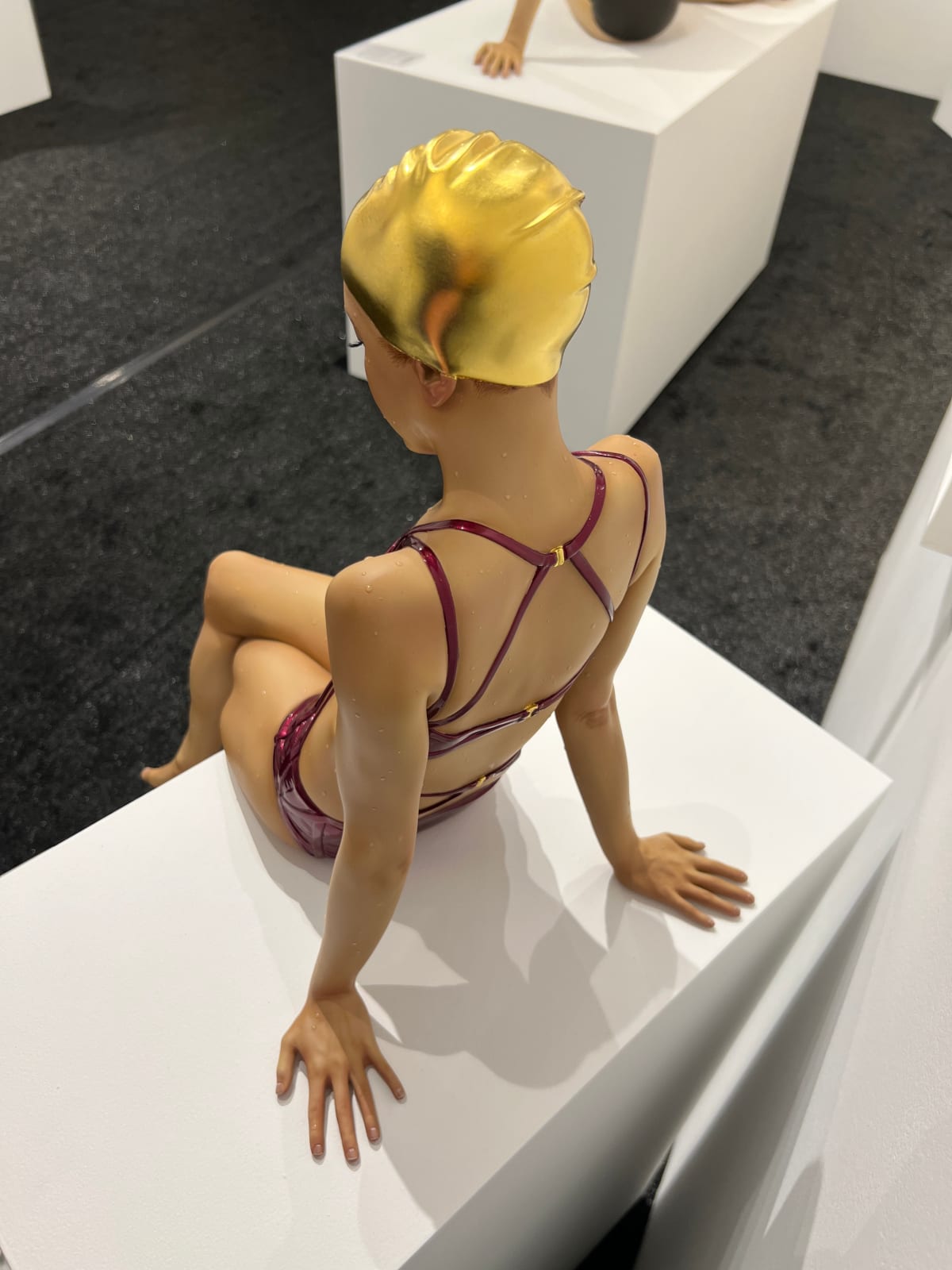 Carole A. Feuerman, Kendall Island, Table-Top, 2022