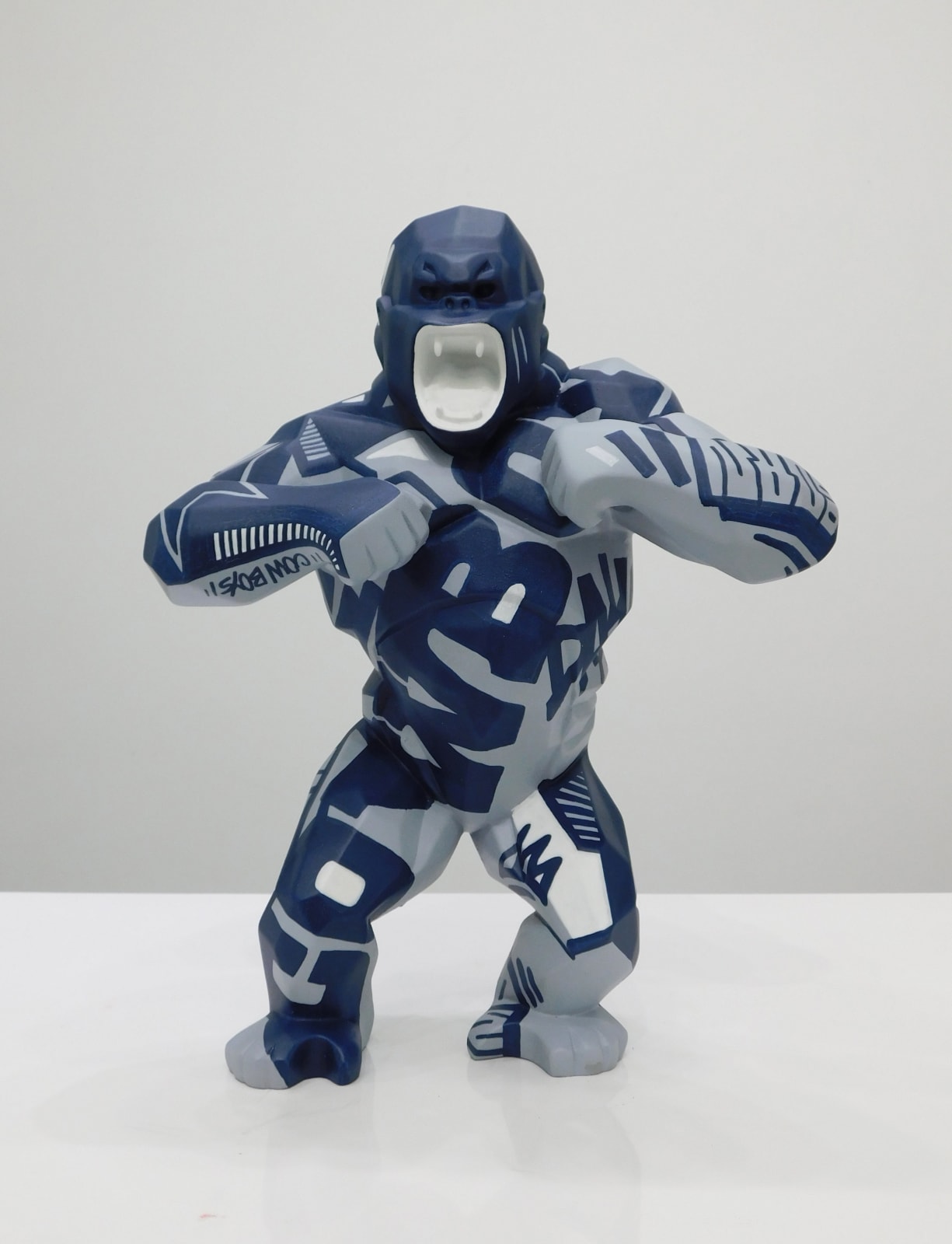 Richard Orlinski, Wild Kong Tag Mat Dallas Cowboy Edition 37cm 1/1, 2022