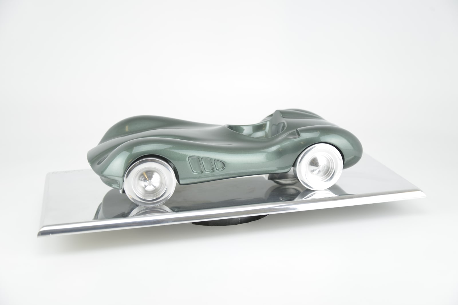 Antoine Dufilho, Aston Martin - DBR1 - Green - EA II/IV, 2022
