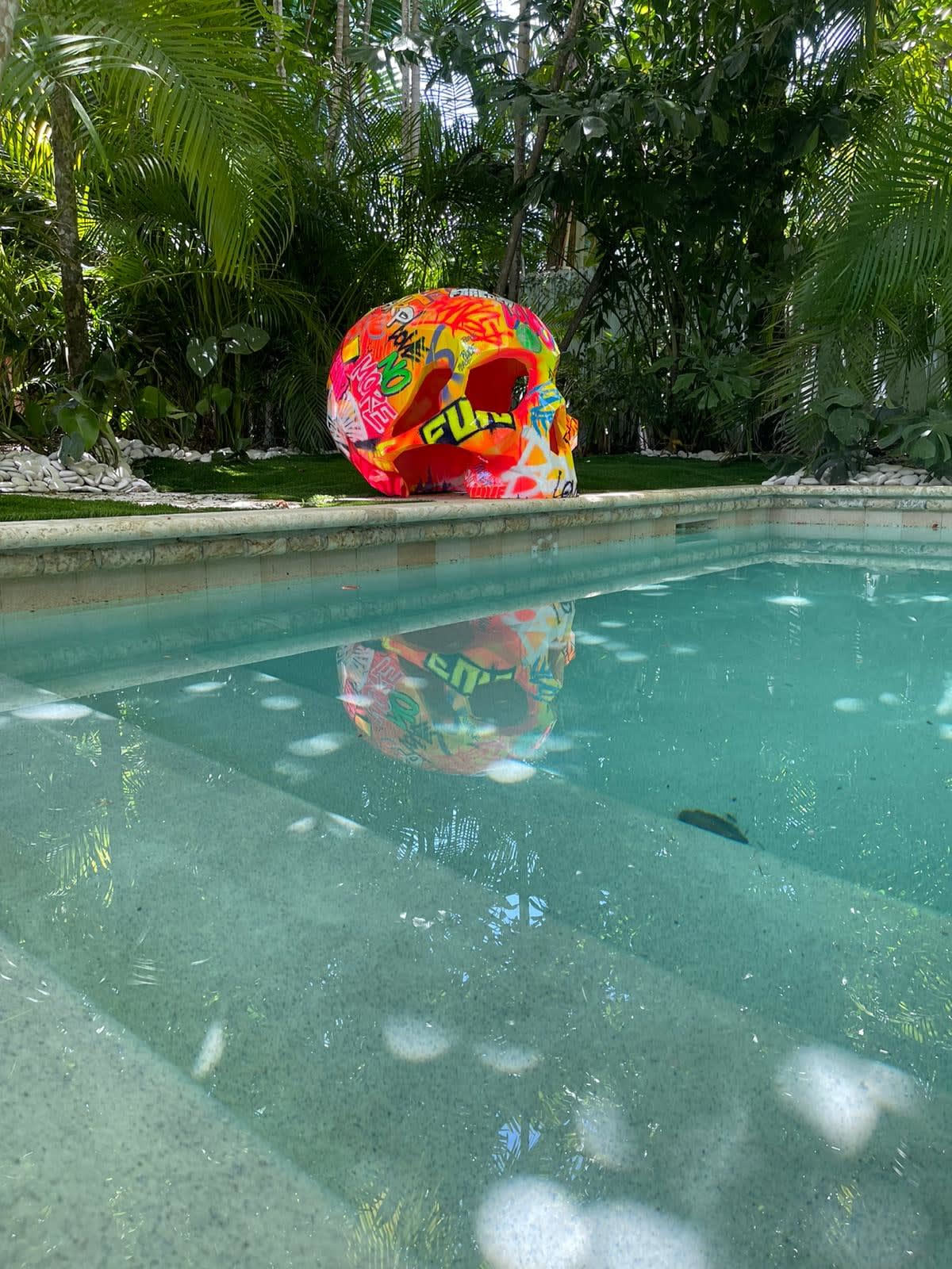 Richard Orlinski, 100 cm Skull Tagged Resin