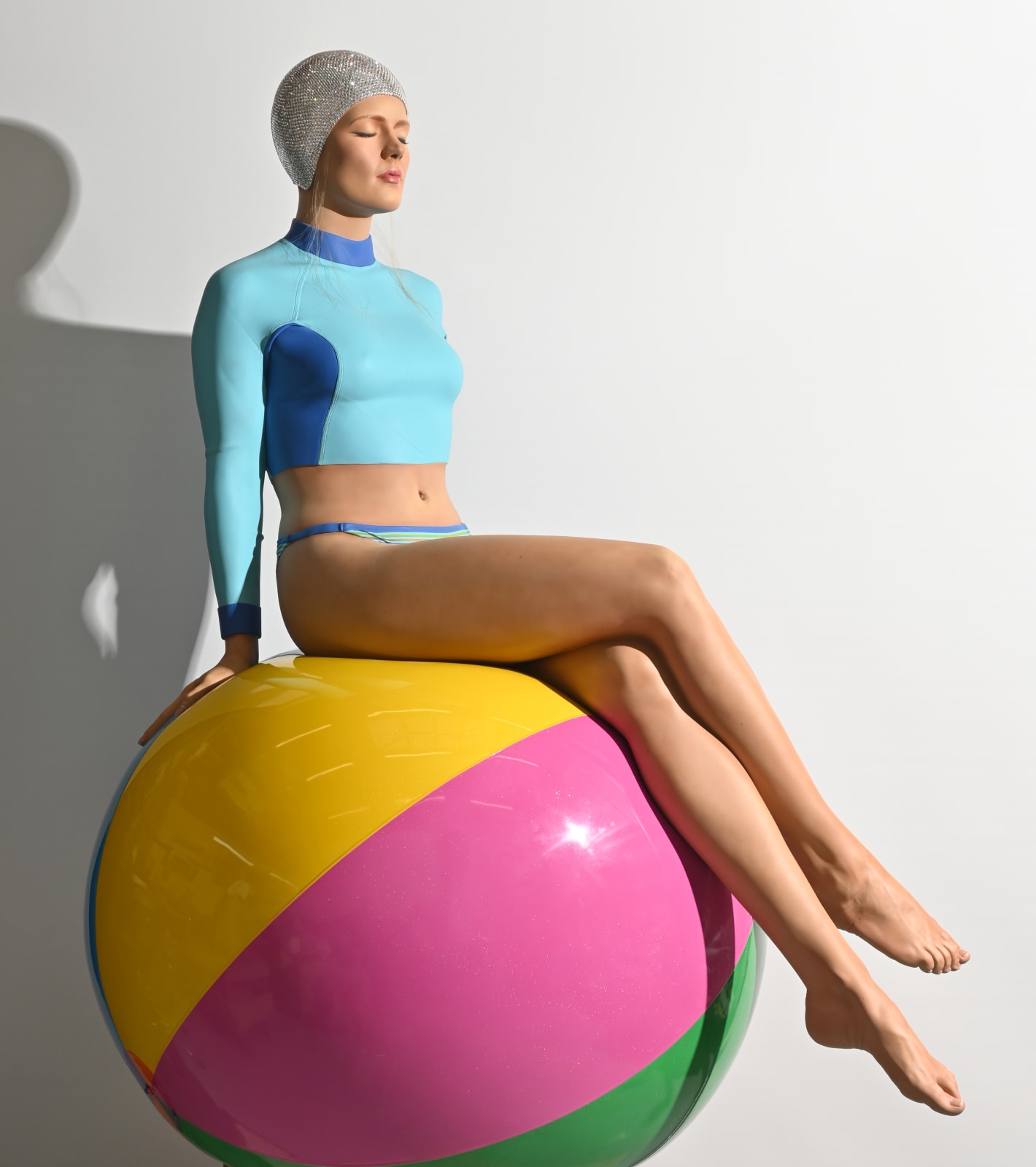Carole A. Feuerman, Bibi on the Ball, 2023