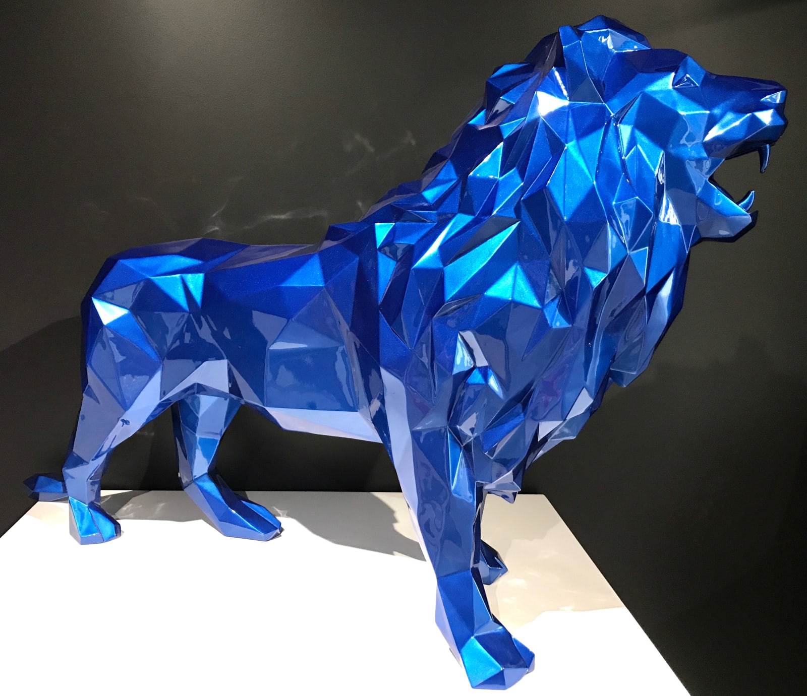 Richard Orlinski, Lion - 150 cm Bleu Sams IV/IV