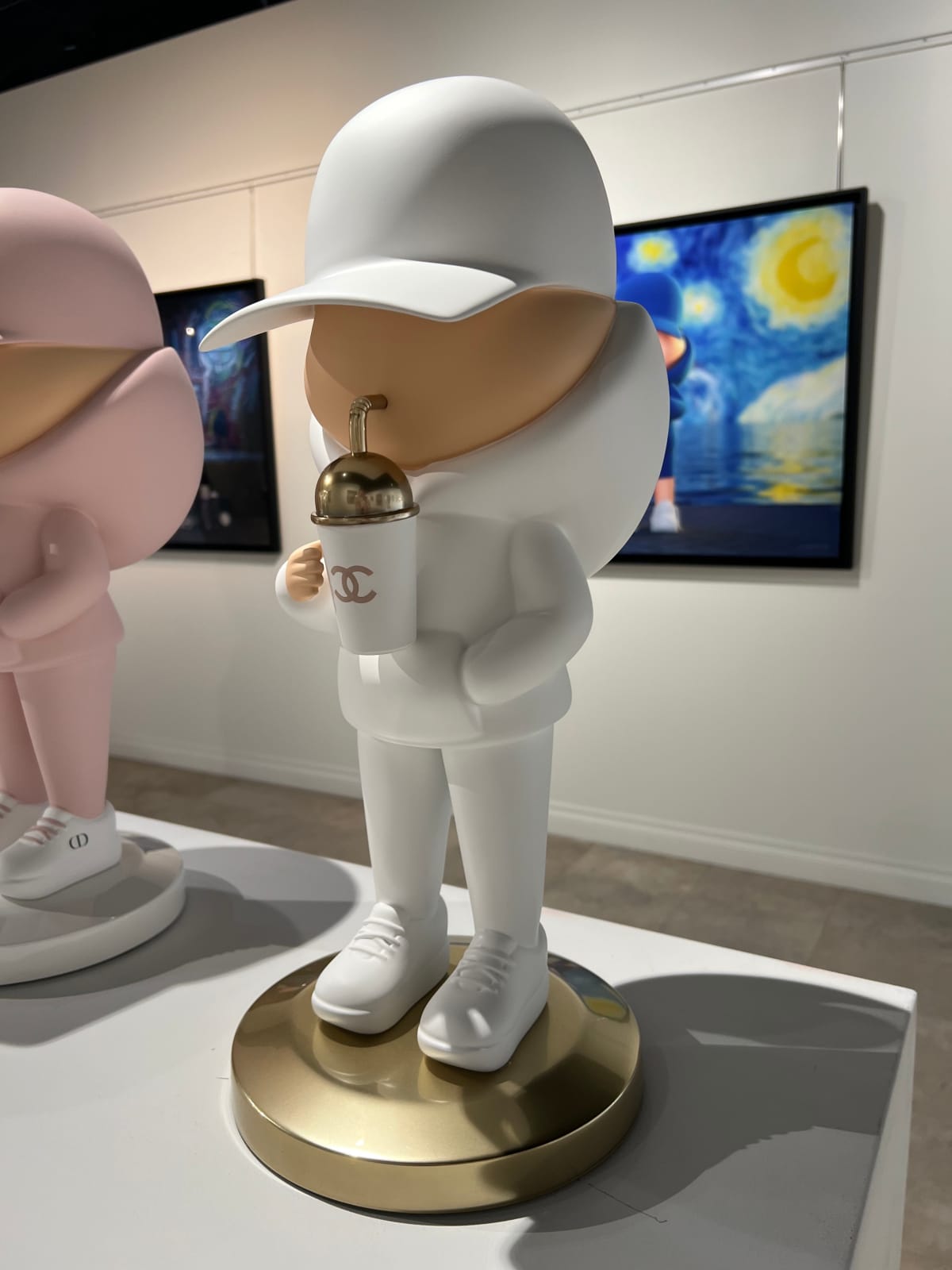 Leo et Steph, Kidcup Chanel Sculpture, 2023