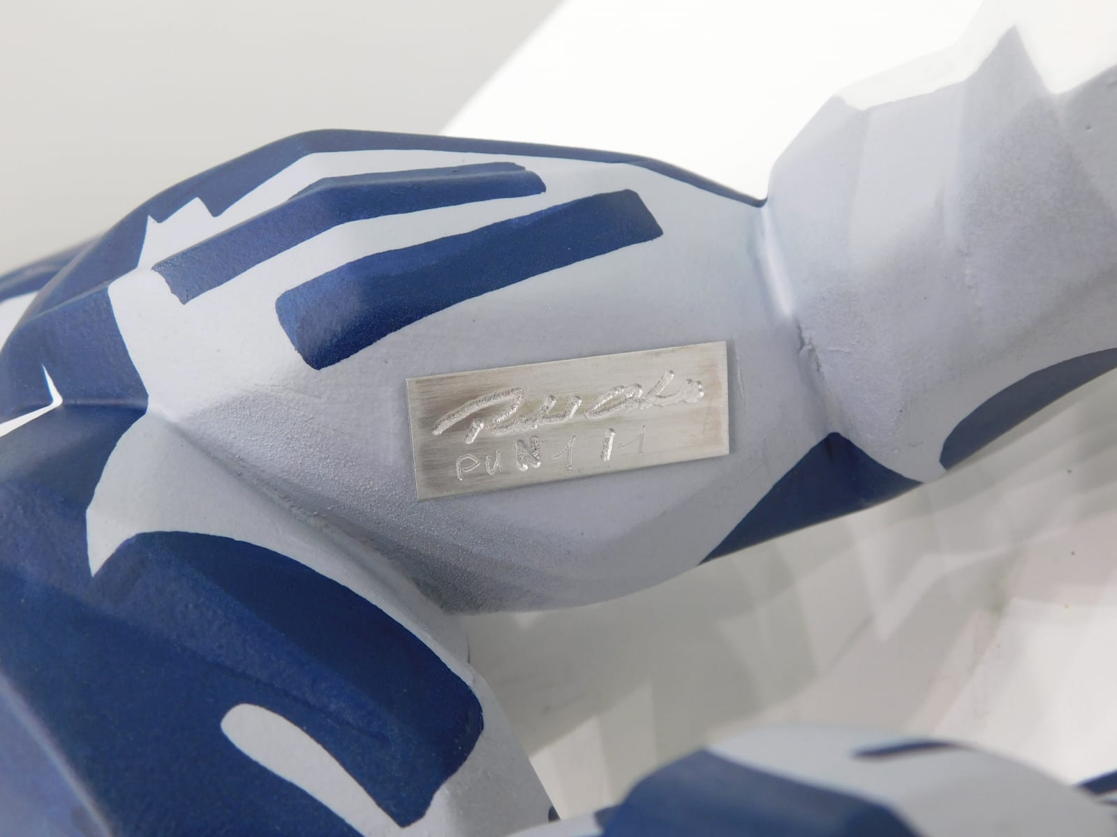 Richard Orlinski, Wild Kong Tag Mat Dallas Cowboy Edition 37cm 1/1, 2022