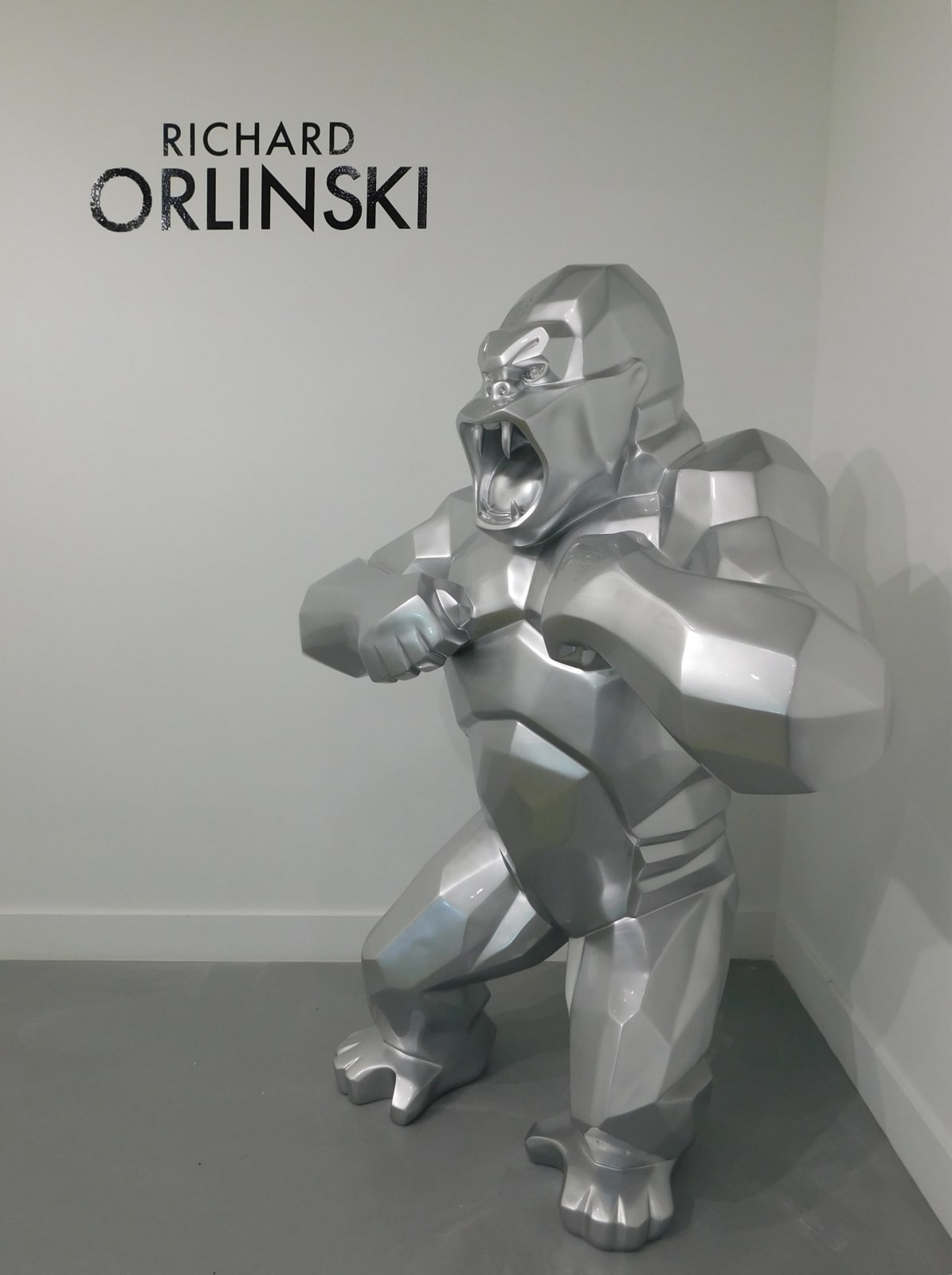 Richard Orlinski, Wild Kong Silver Metal 180cm 8/8, 2022