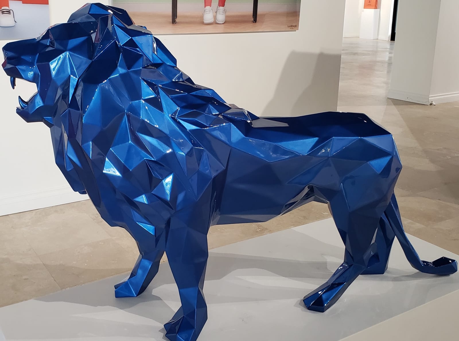 Richard Orlinski, Lion - 150 cm Bleu Sams IV/IV