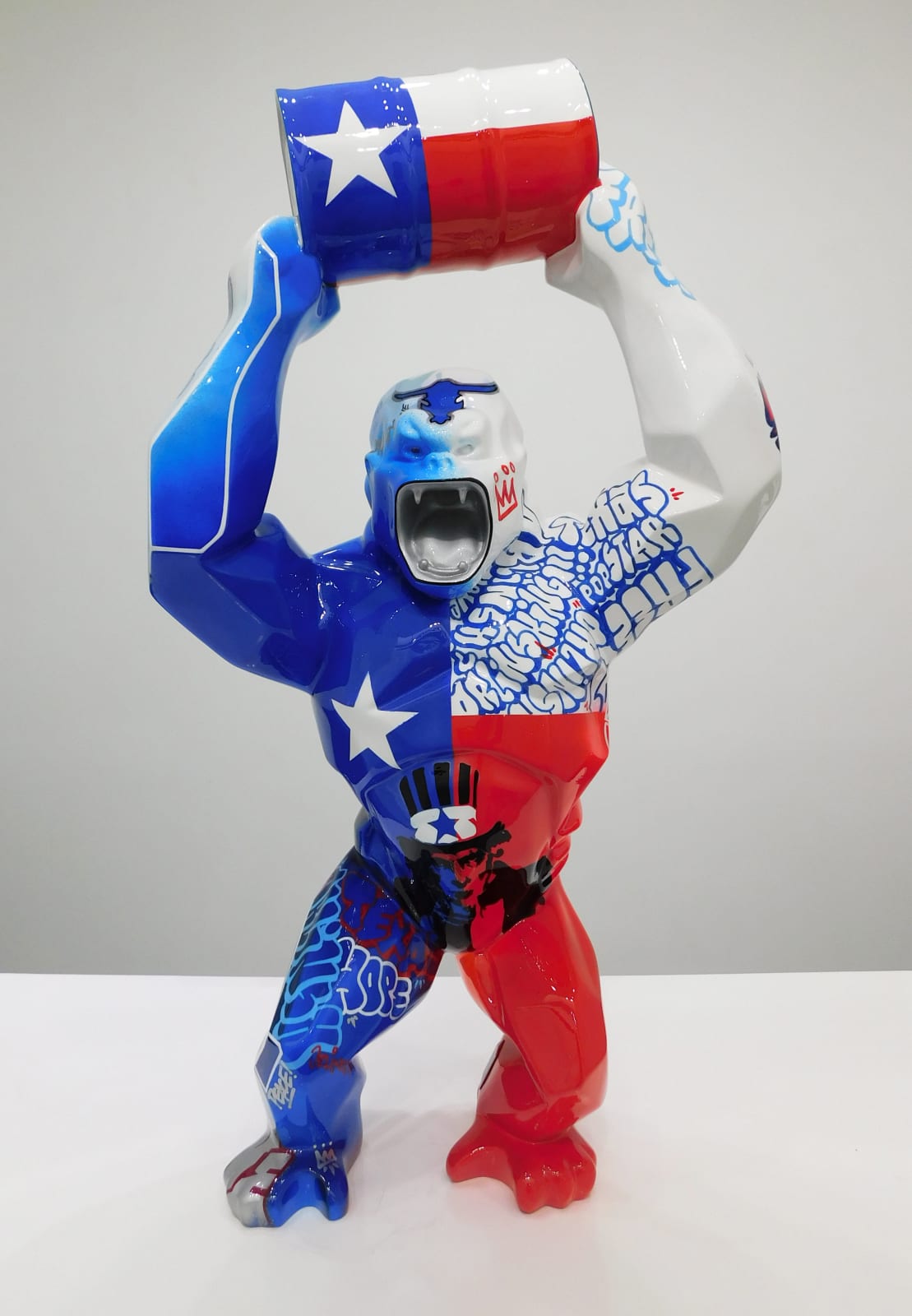 Richard Orlinski, Kong Baril Tag Dallas Edition 70cm 1/1, 2022