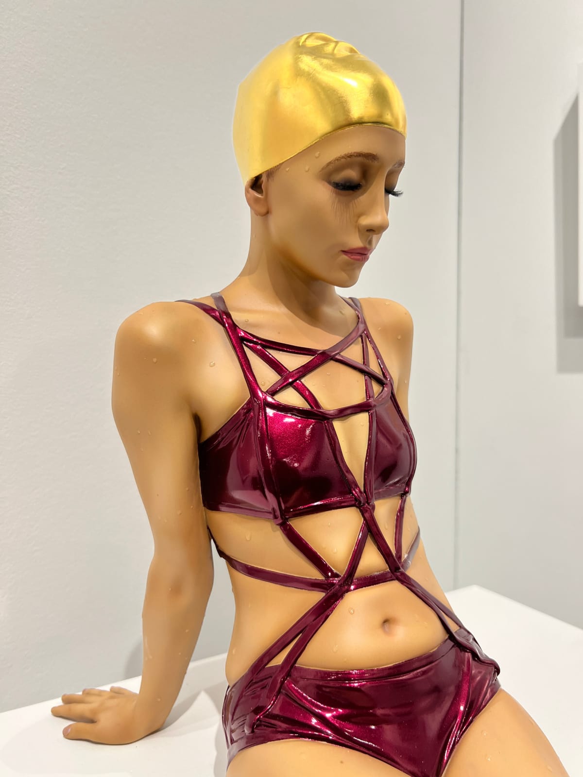 Carole A. Feuerman, Kendall Island, Table-Top, 2022