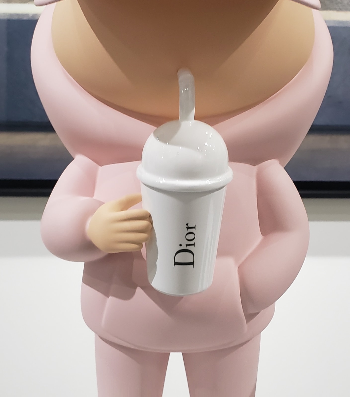Leo et Steph, Kidcup Sculpture - Dior Rose, 2023