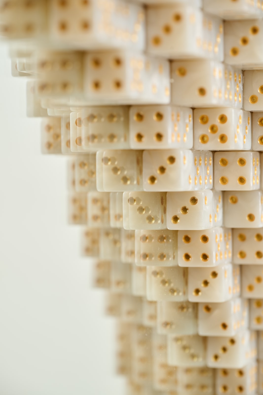 Diederik Schneemann, Lucky marble gold mirror (M), 2023