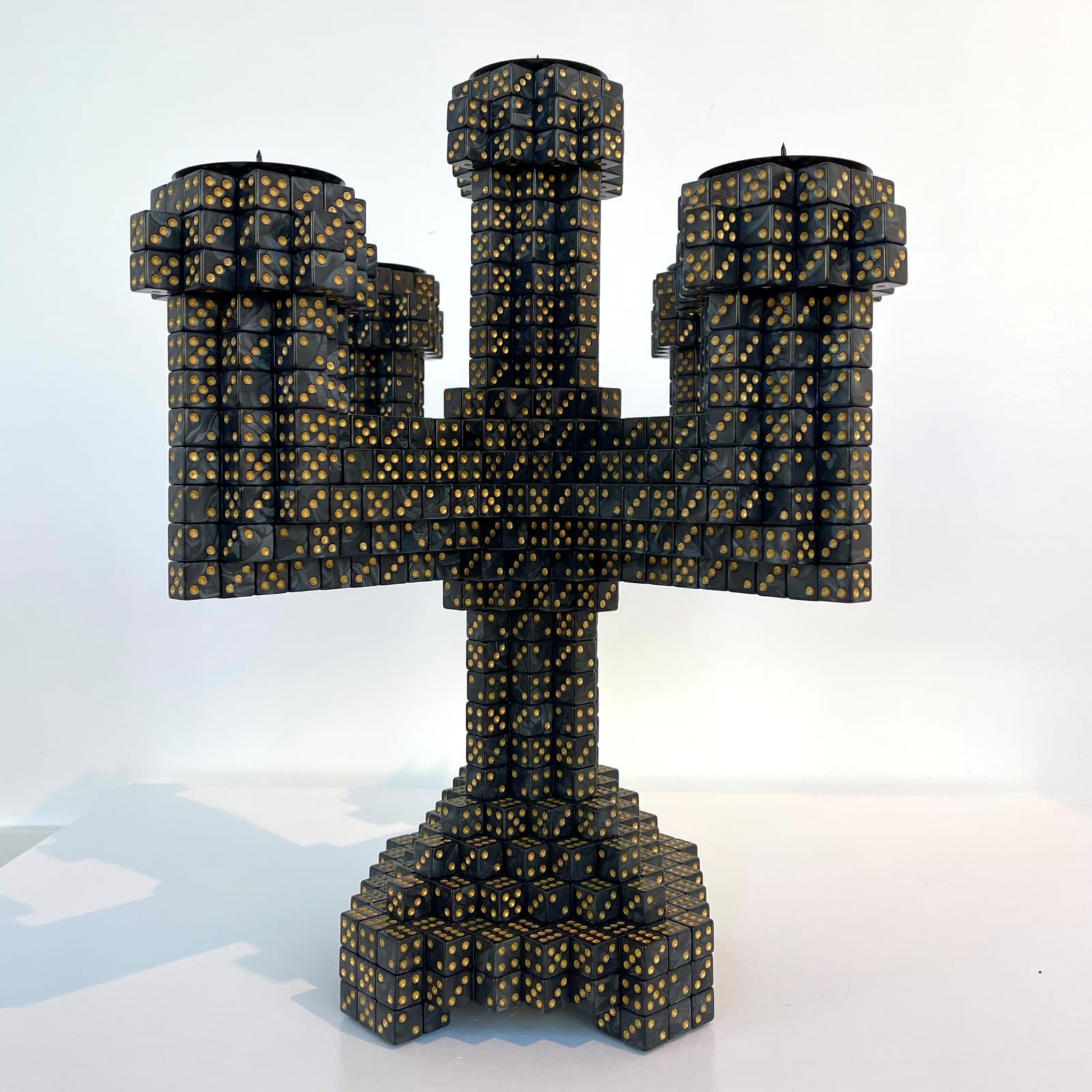 Diederik Schneemann, Lucky candle holder zwart met goud