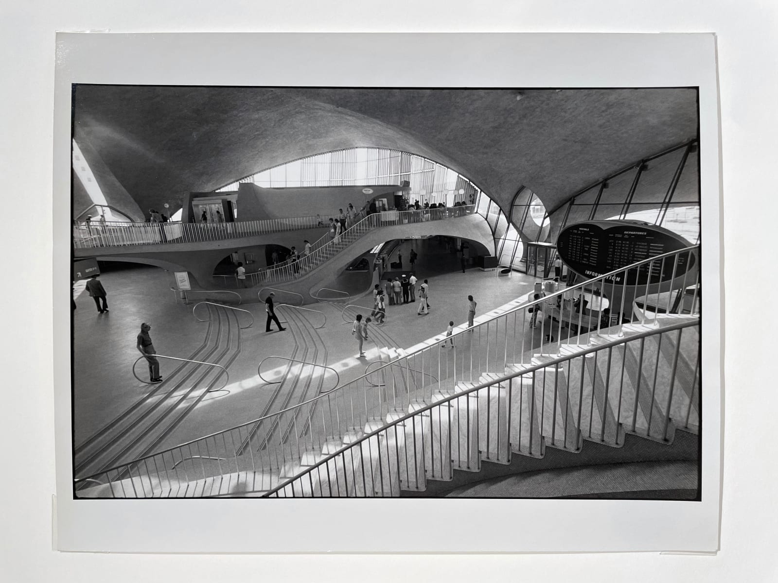 Garry Winogrand, TWA Terminal, Kennedy Airport, New York City, 1970