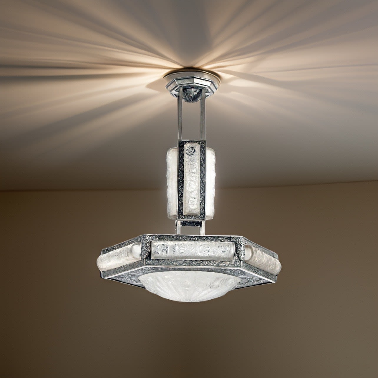 Degue, Art Deco Floral Chandelier, 1930