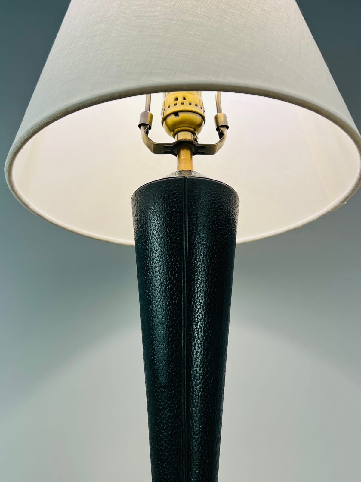 TRAVAIL ART DÉCO, Green Leather Table Lamp, 1940