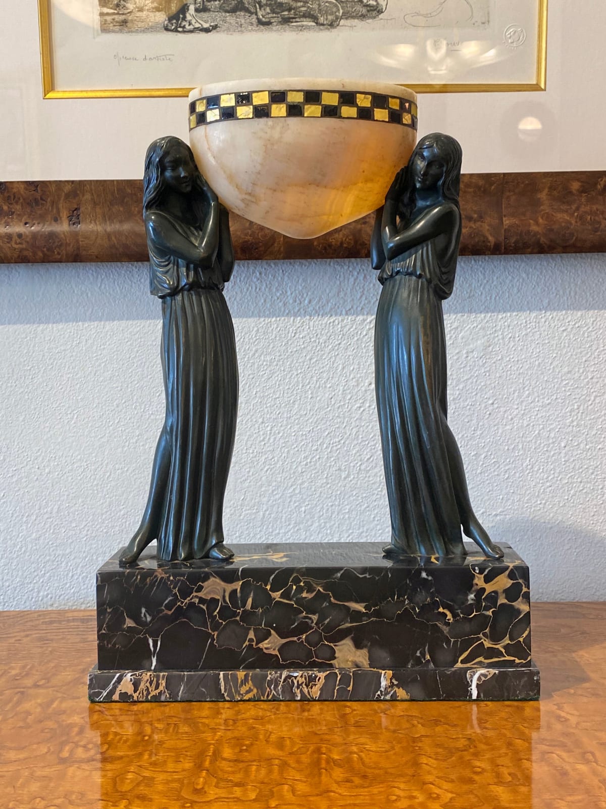 Pierre Le Faguays, Art Deco Sculpture/Lamp Les Porteuses d'Eau 'The water carriers', 1925