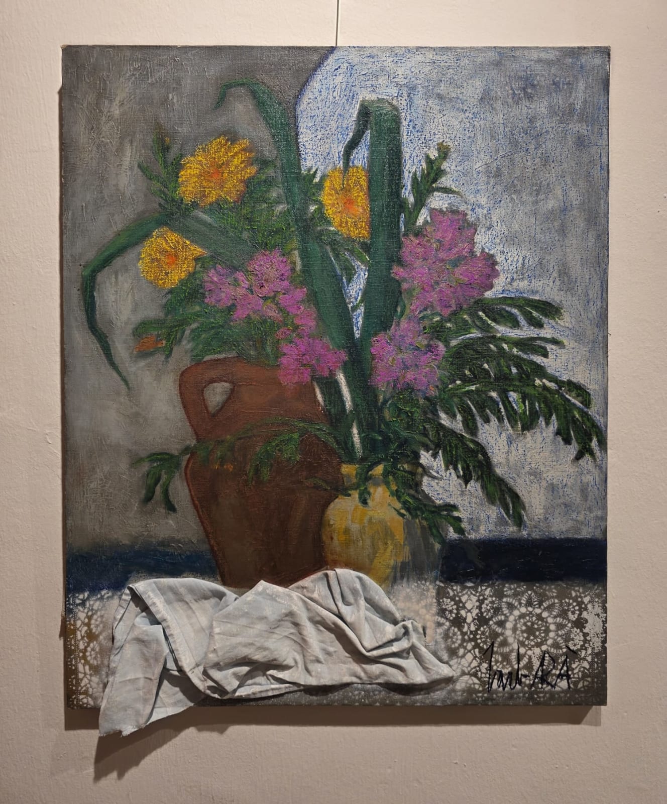 Joan Barbarà, Jarrón con flores y mantel, 1974