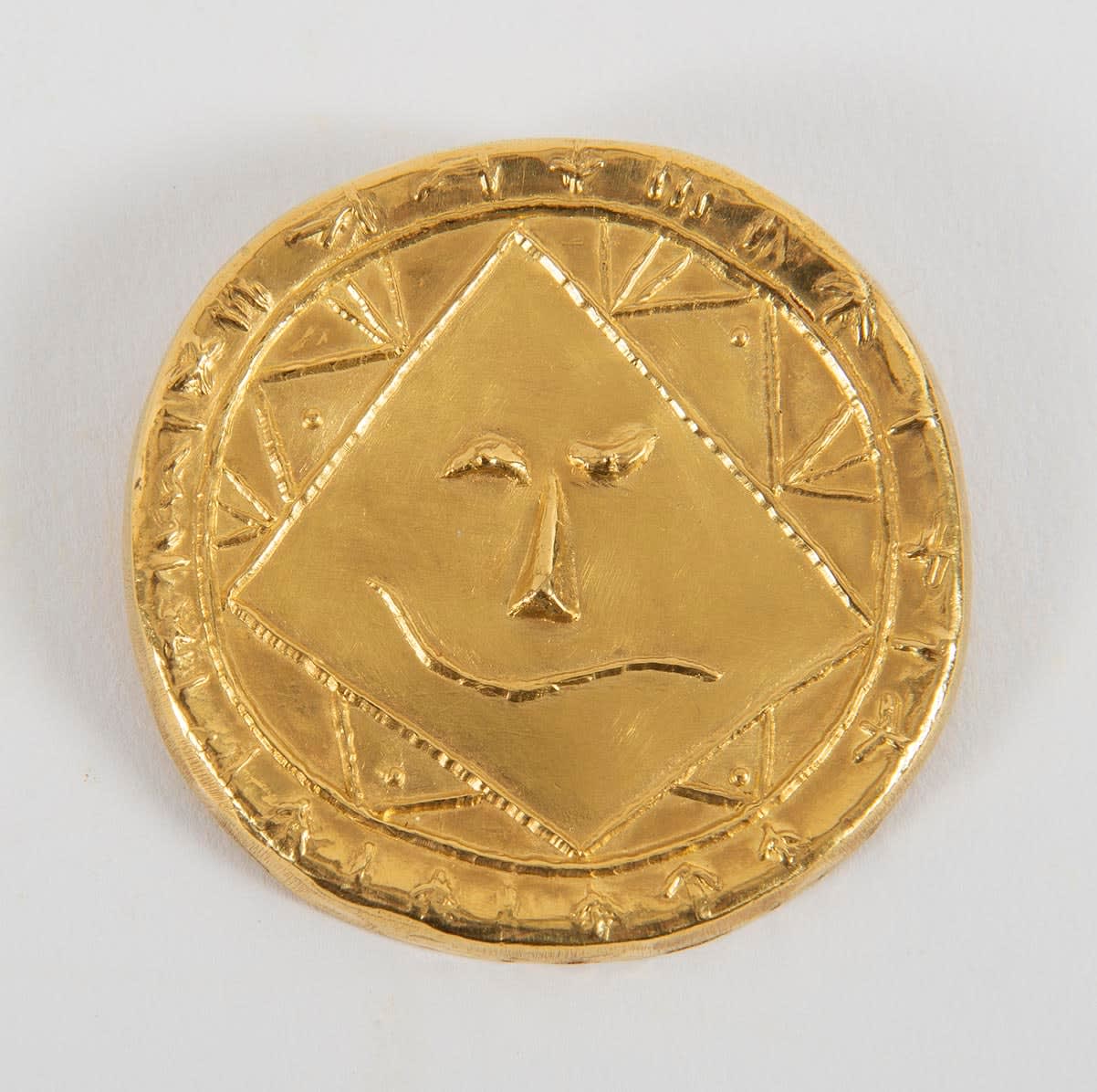 Pablo Picasso, Médaillon Tête géométrique, 1956